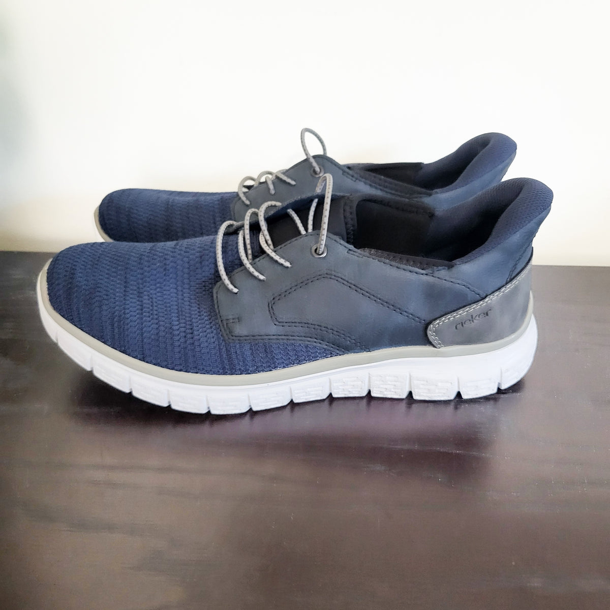 NEW - Rieker Men's Ready2GO Slip-On Sneaker in Midnight Blue. Size 11