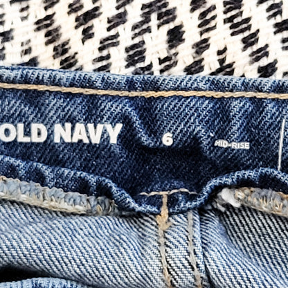Old Navy mid rise calf length denim skirt. Size 6