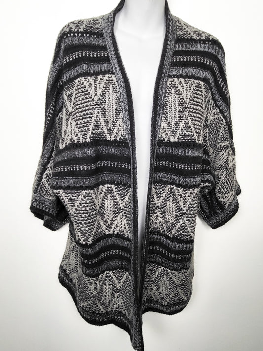 Jessica Black and White Aztec Geometric Oversized Open Cardigan | size SMALL