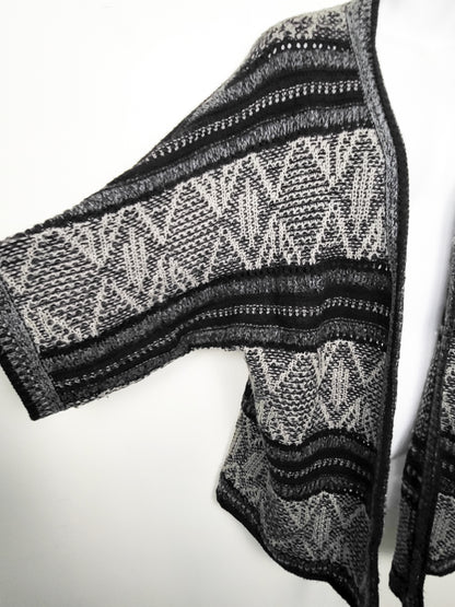Jessica Black and White Aztec Geometric Oversized Open Cardigan | size SMALL