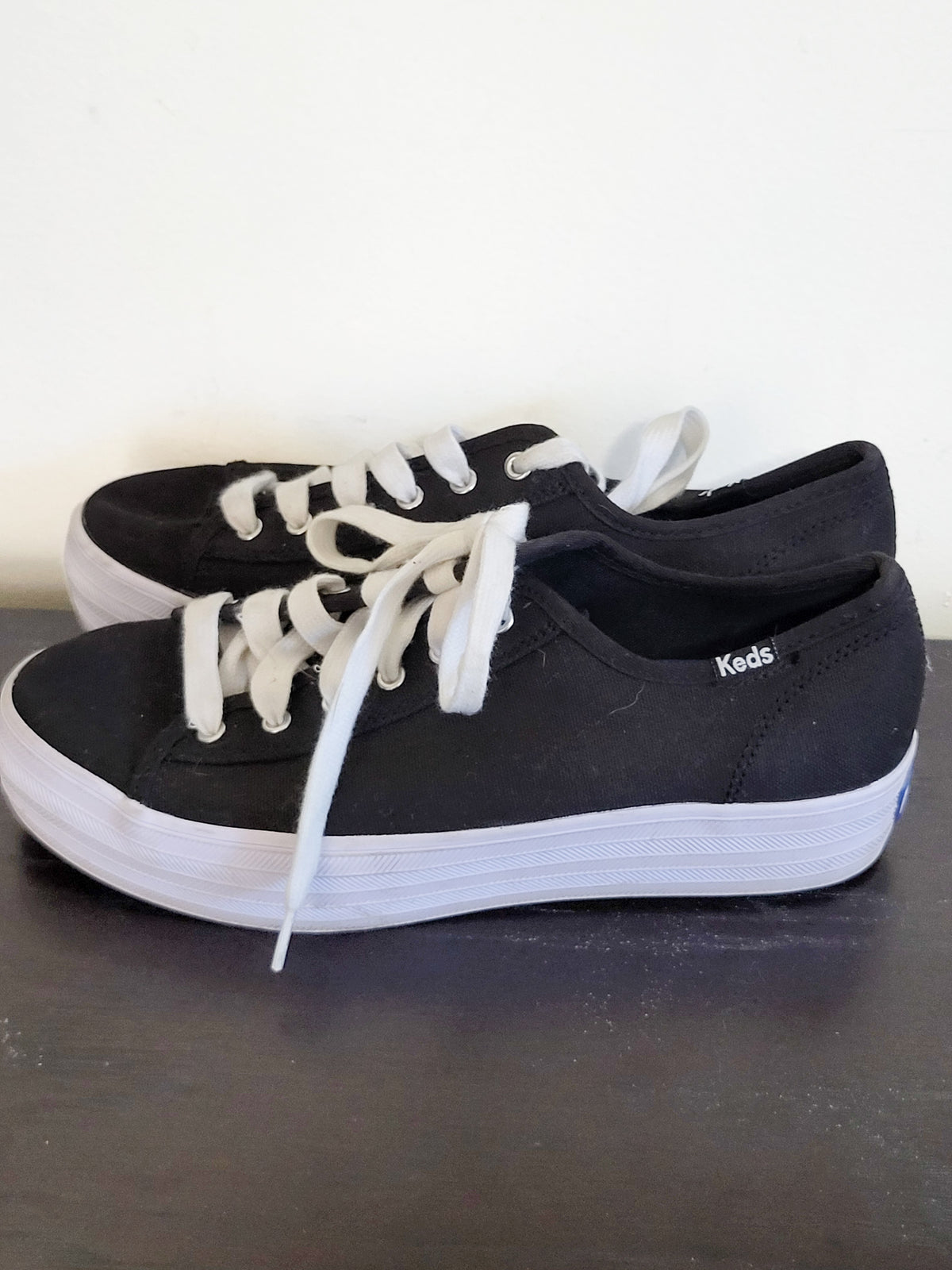 Keds Women's Triple Kick Canvas Platform Sneakers in Black and white | Size 6