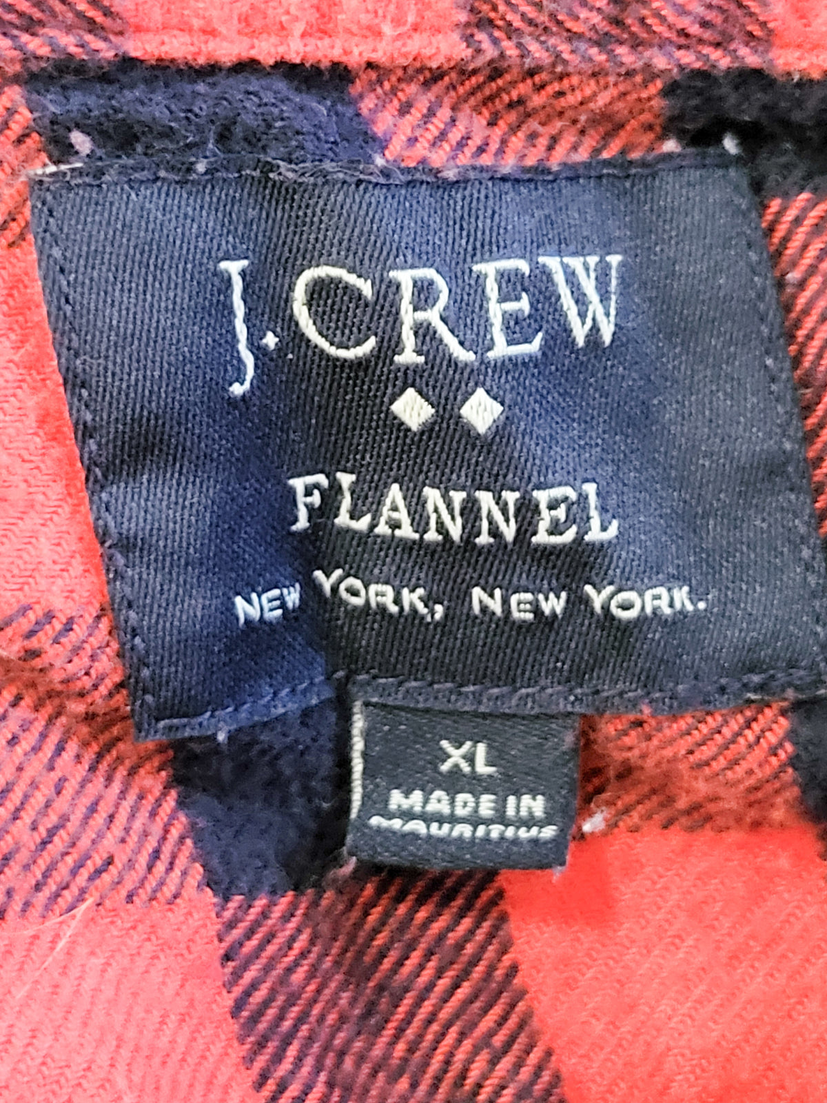 J. Crew Factory red and navy plaid button up flannel shirt | Size XL
