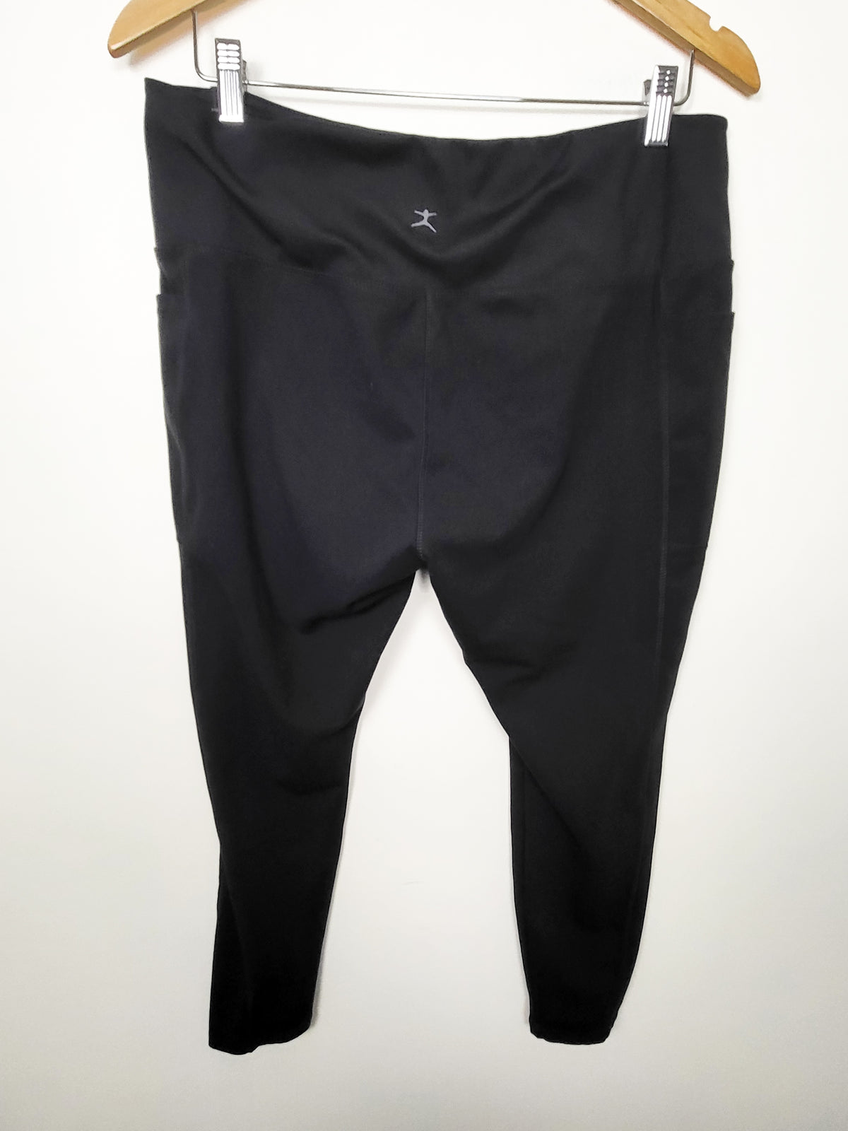 Danskin high-waisted 7/8 leggings with side pockets | Size XXL