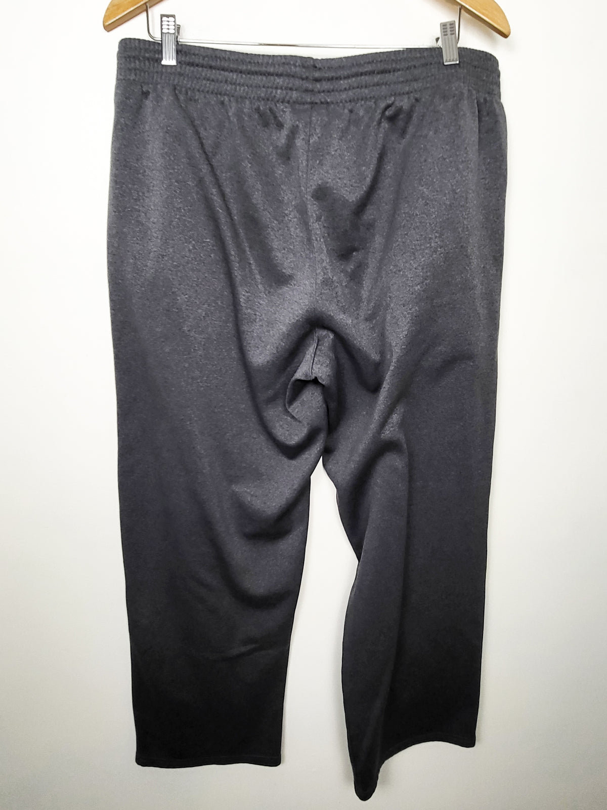 Under Armour Men's Grey Armour Fleece straight-leg sweatpants | Size XL