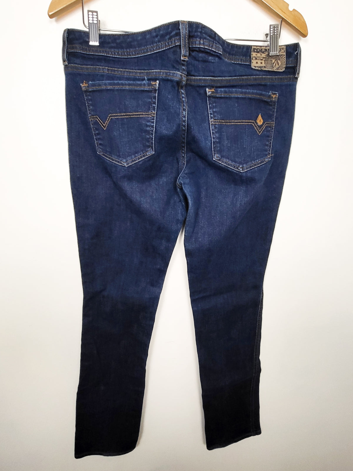 Volcom "Static Straight" denim jeans | Size 13
