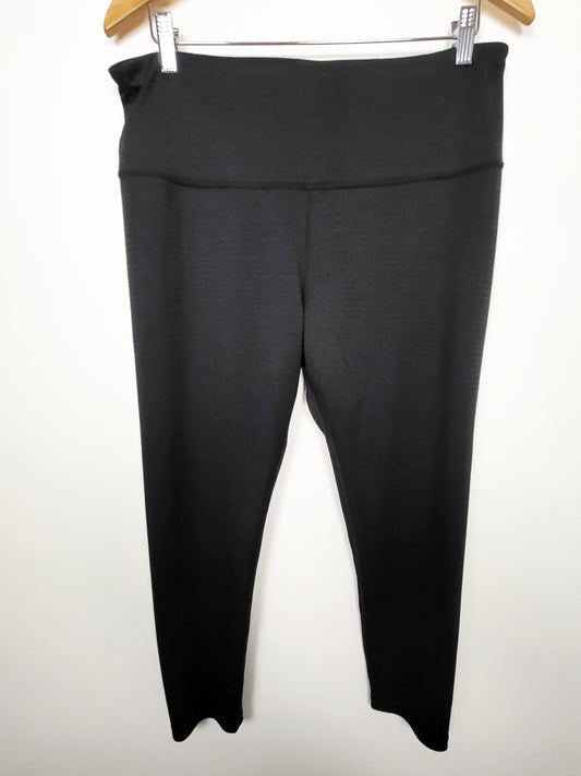 Kirkland Signature black high-waisted ankle-length leggings | Size XL