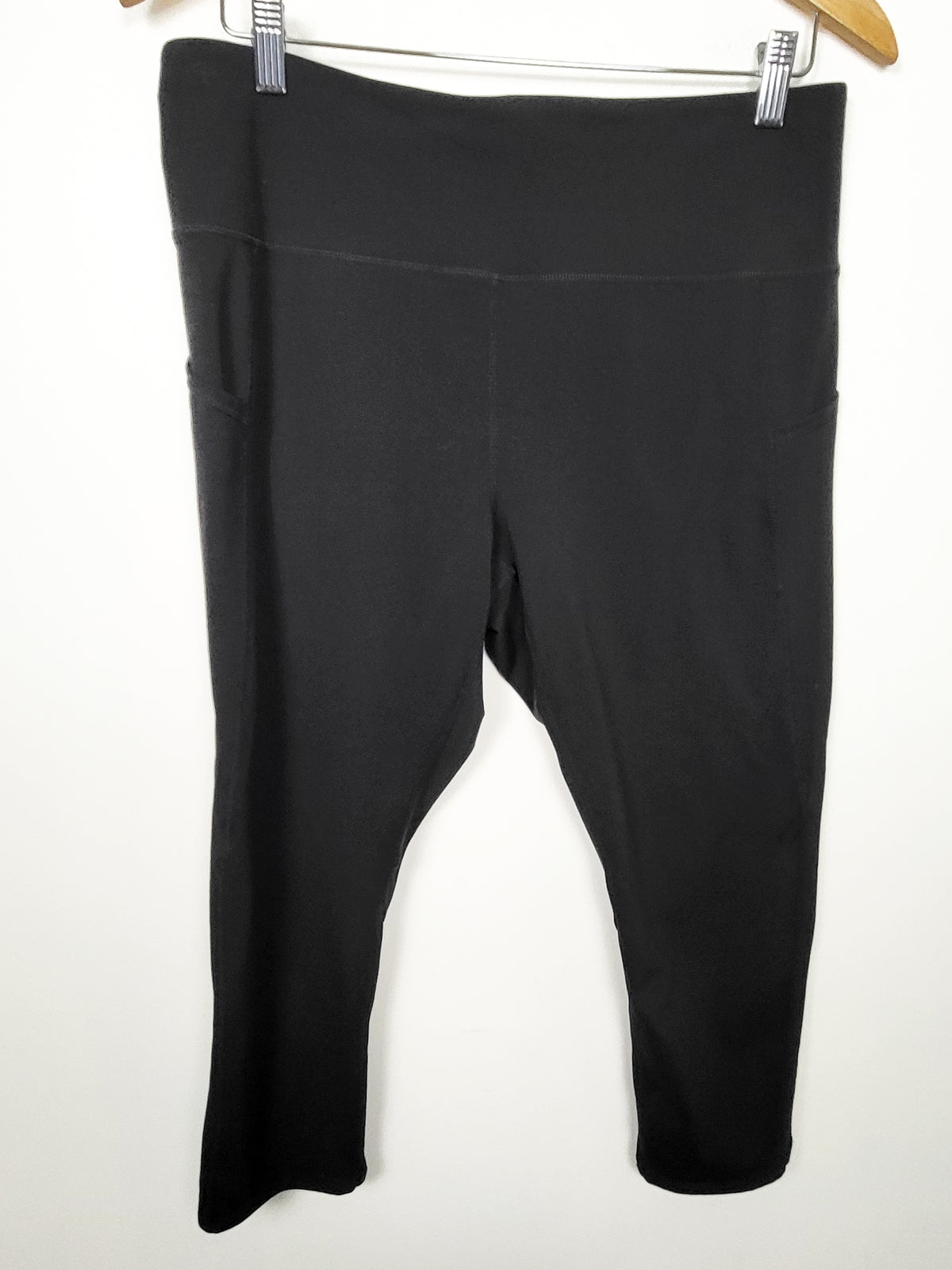 HEAD high-waisted capri leggings with side pockets | Size XL