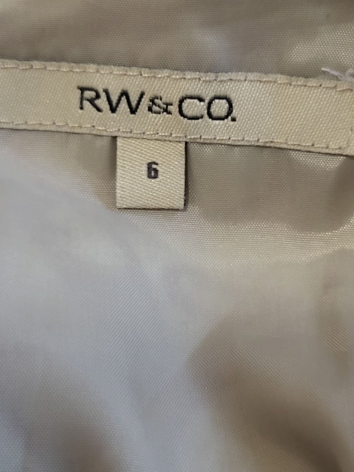 RW and Co grey and red floral print pleated A-line skirt | Size 6