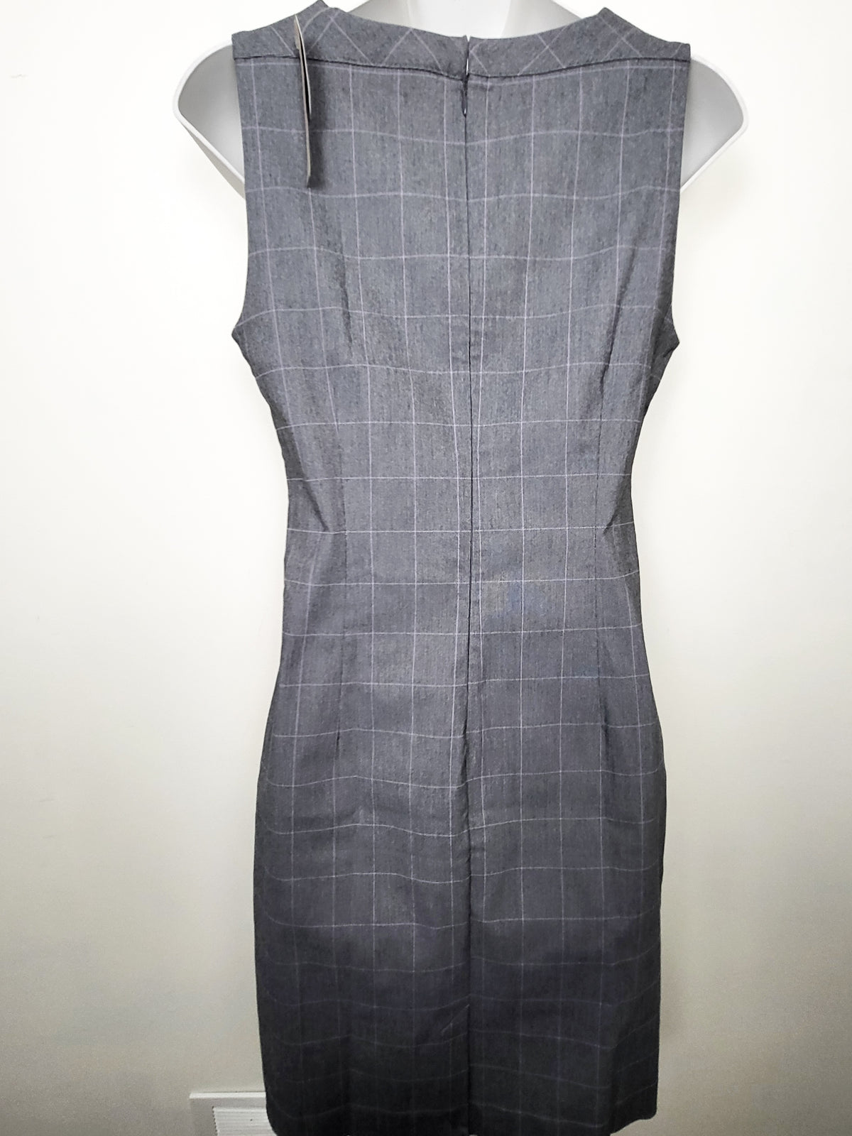 NEW - Reitmans Women's Grey and Pink Sleeveless Windowpane Plaid Sheath Dress | Size 6