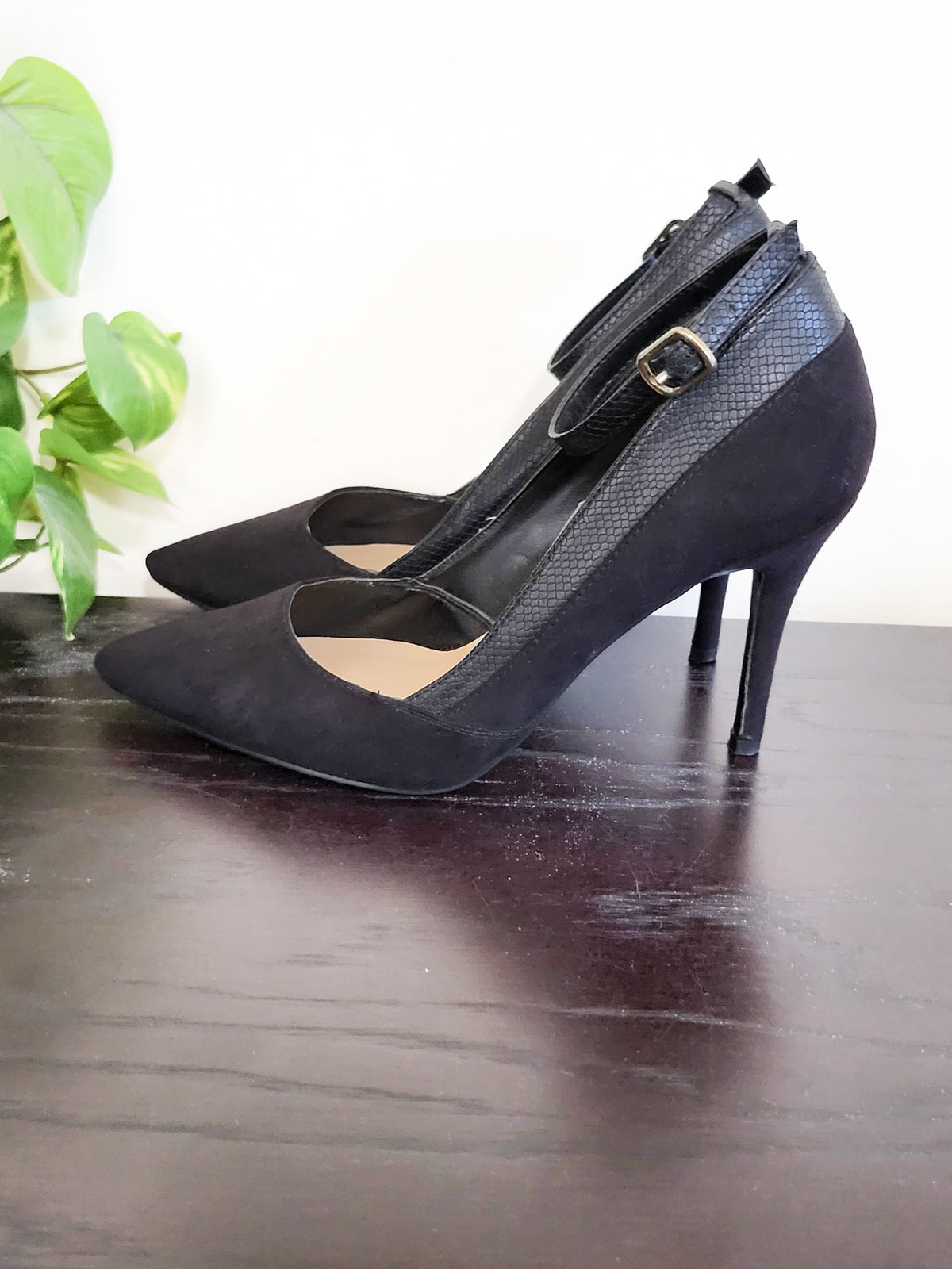 New Look Black  Faux-Suede & Snake-Trim Pointed Ankle-Strap Pumps | Size 5