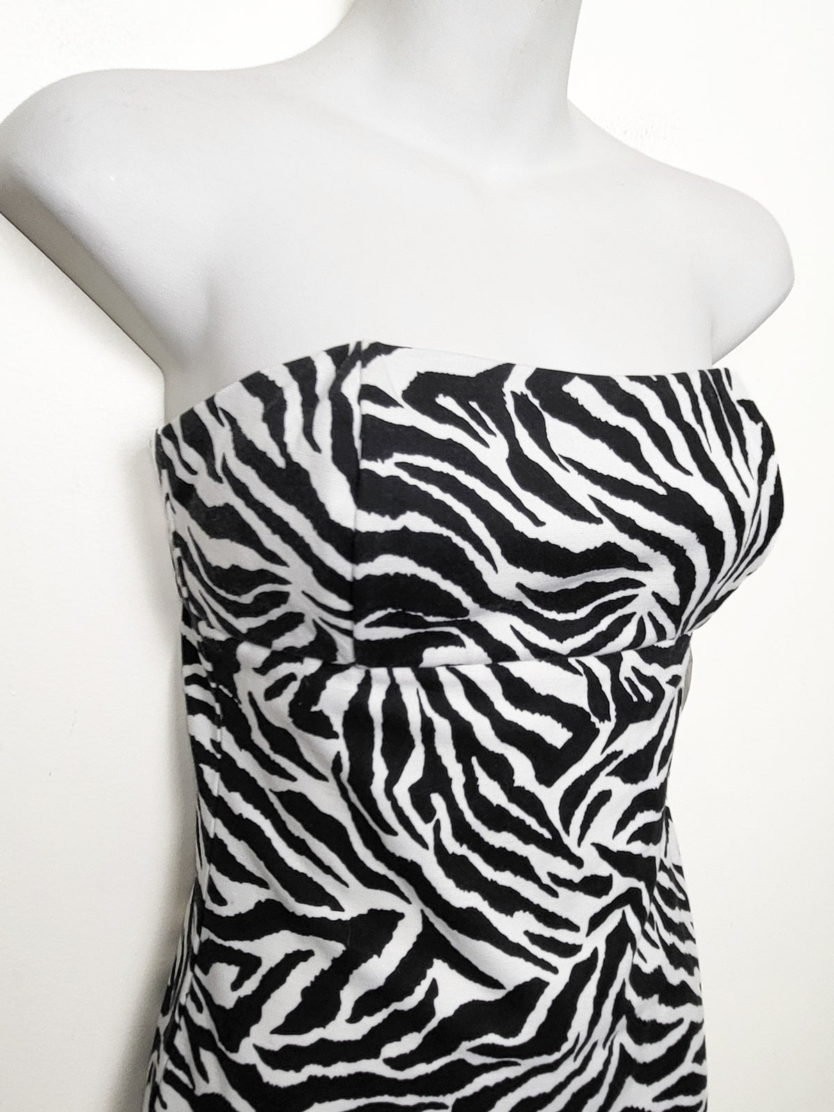 NEW - Forever 21 (XXI Essentials) Strapless Zebra Print Bodycon Dress | Size Small