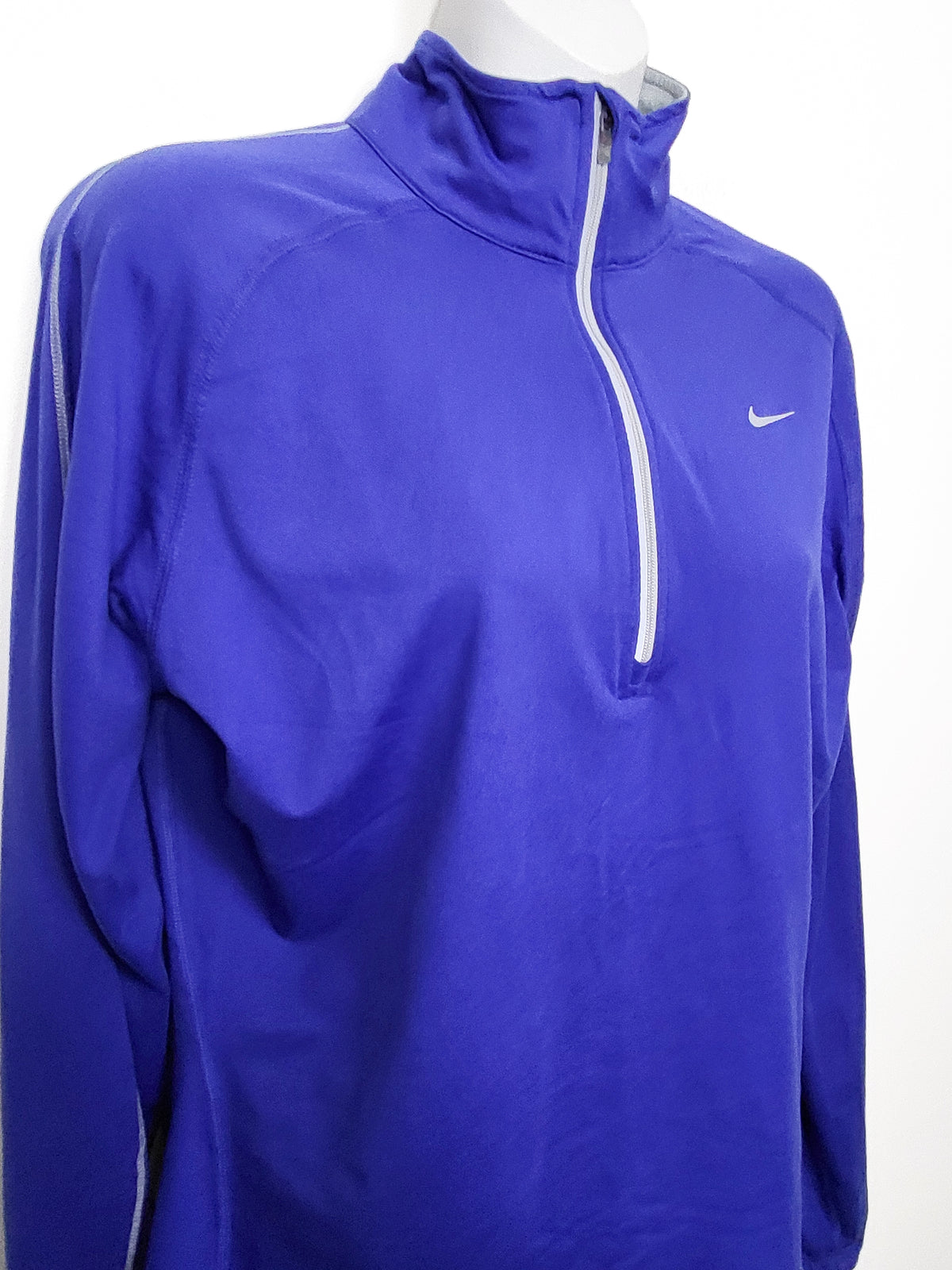 Nike Women's Royal Blue  Dri-FIT Element 1/2-Zip Running Top | Size LARGE