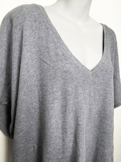 The Group Babaton Aritzia Gray Waffle Women's  Knit Relaxed V-Neck Tee | Size XL
