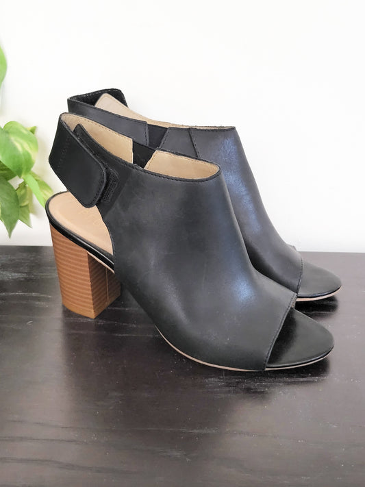 Pegabo Black Open-Toe Slingback Block Heel Sandals | Size 6