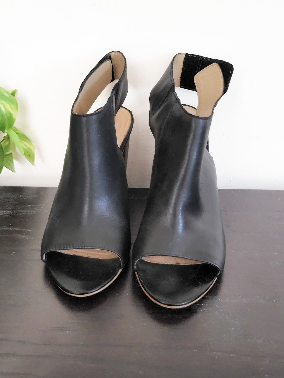 Pegabo Black Open-Toe Slingback Block Heel Sandals | Size 6