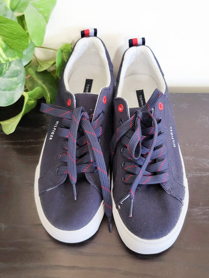 Tommy Hilfiger Women's Navy "Liman" Canvas Low-Top Sneakers - Size 6.5