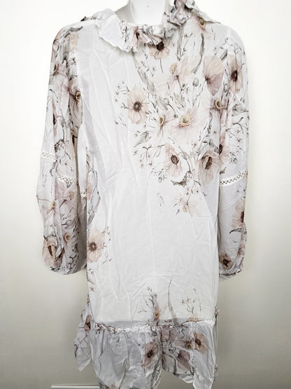 H&M Floral Ruffle V-Neck Smock Dress in Cream and Pink - Size 4 (Small)