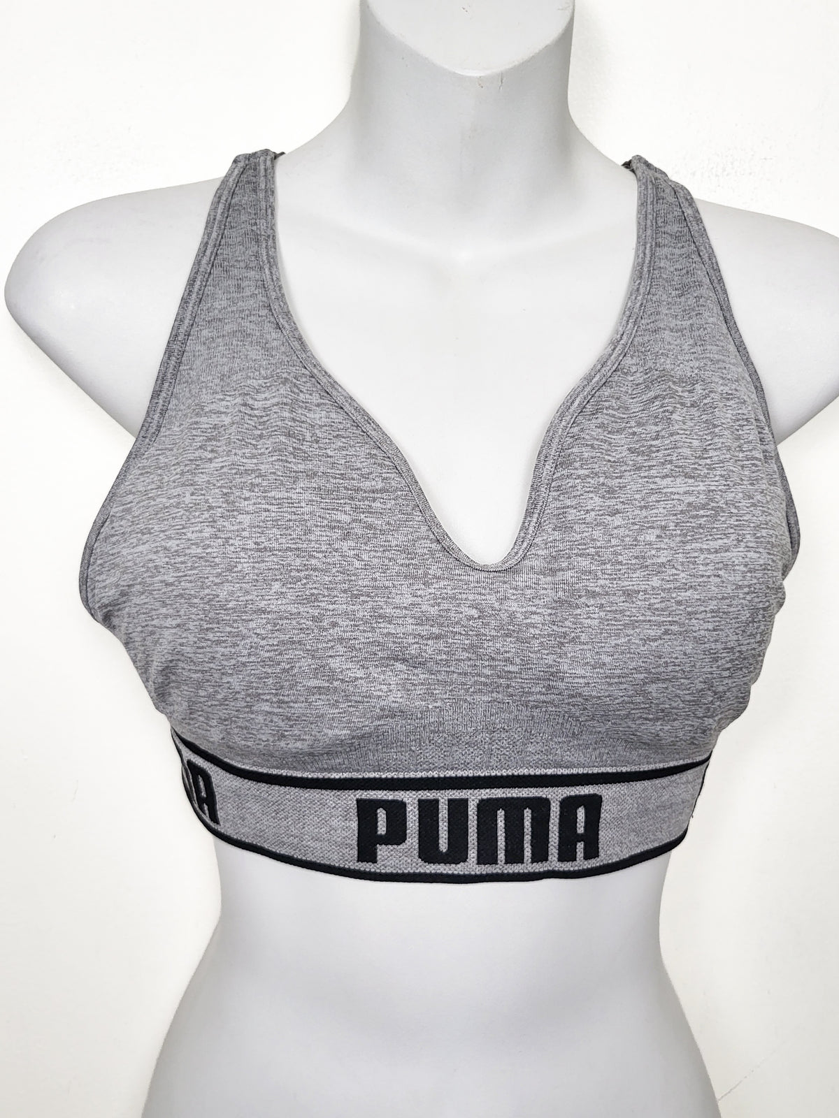 Puma Women's "Apex" Seamless Low-Impact Sports Bra in Heathered Gray - Size Medium