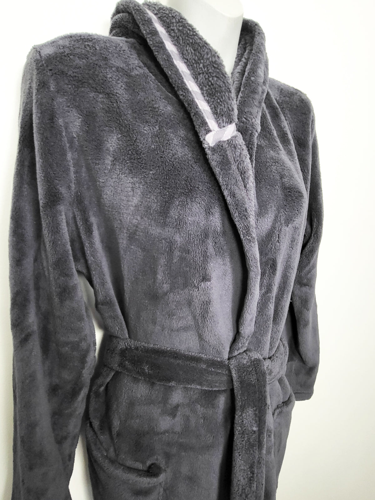 Victoria's Secret Gray Hooded Plush Fleece Bathrobe  - Women's size Small