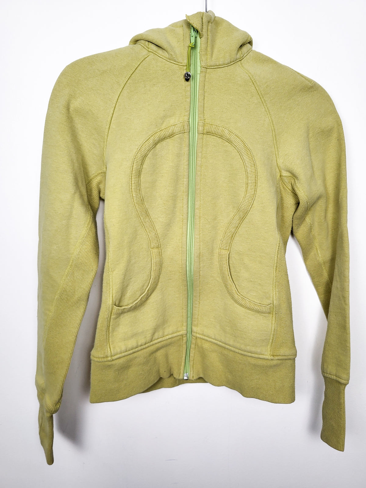 Vintage Y2K-era Lululemon Athletica Classic Scuba Full-Zip Hoodie in yellow-green - Women's size 2