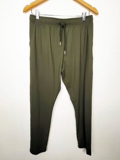 Zyia Women's Active Everywhere Pants in Olive Green - size MEDIUM