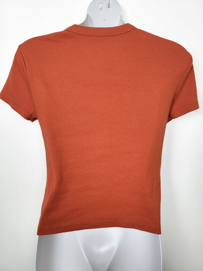Old Navy Rust Orange Snug Crop Ribbed Crew-Neck T-Shirt - Size MEDIUM