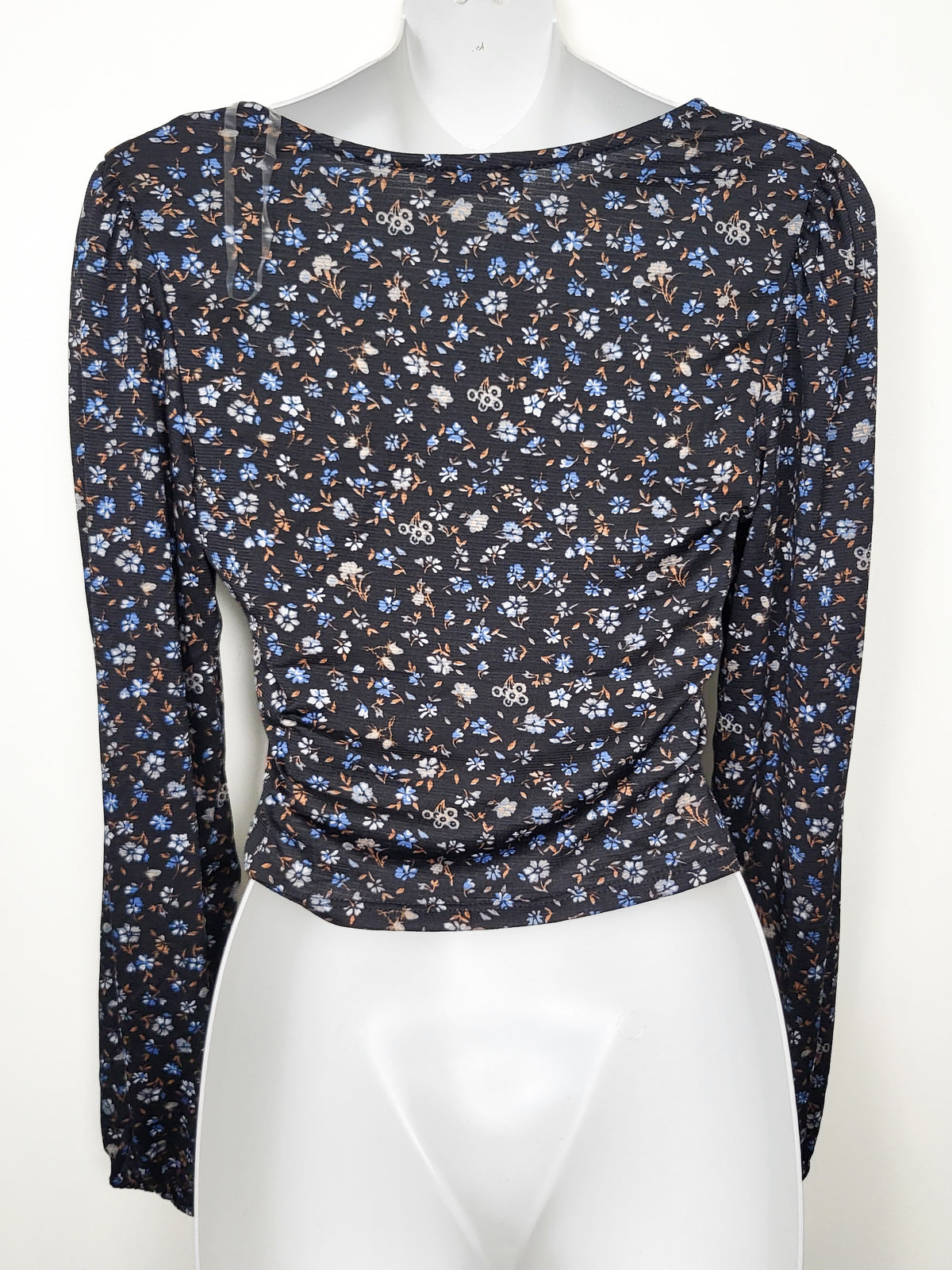Eclipse Black Floral Ruched Front Drawstring Long-Sleeve Crop Top - Size SMALL