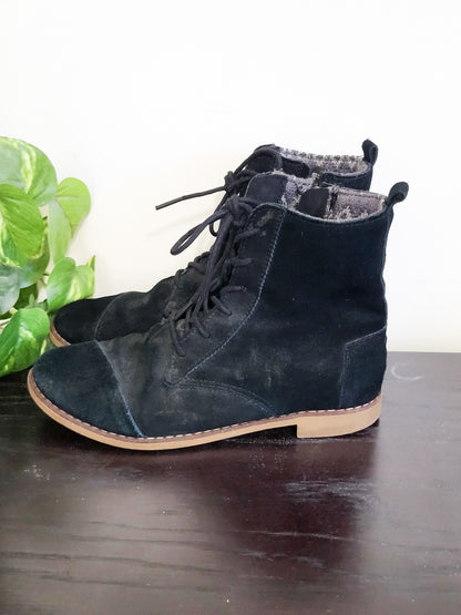 TOMS Shoes Women's Black Alpa Suede Lace-Up Ankle Boots - Size 6.5