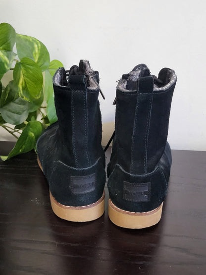 TOMS Shoes Women's Black Alpa Suede Lace-Up Ankle Boots - Size 6.5