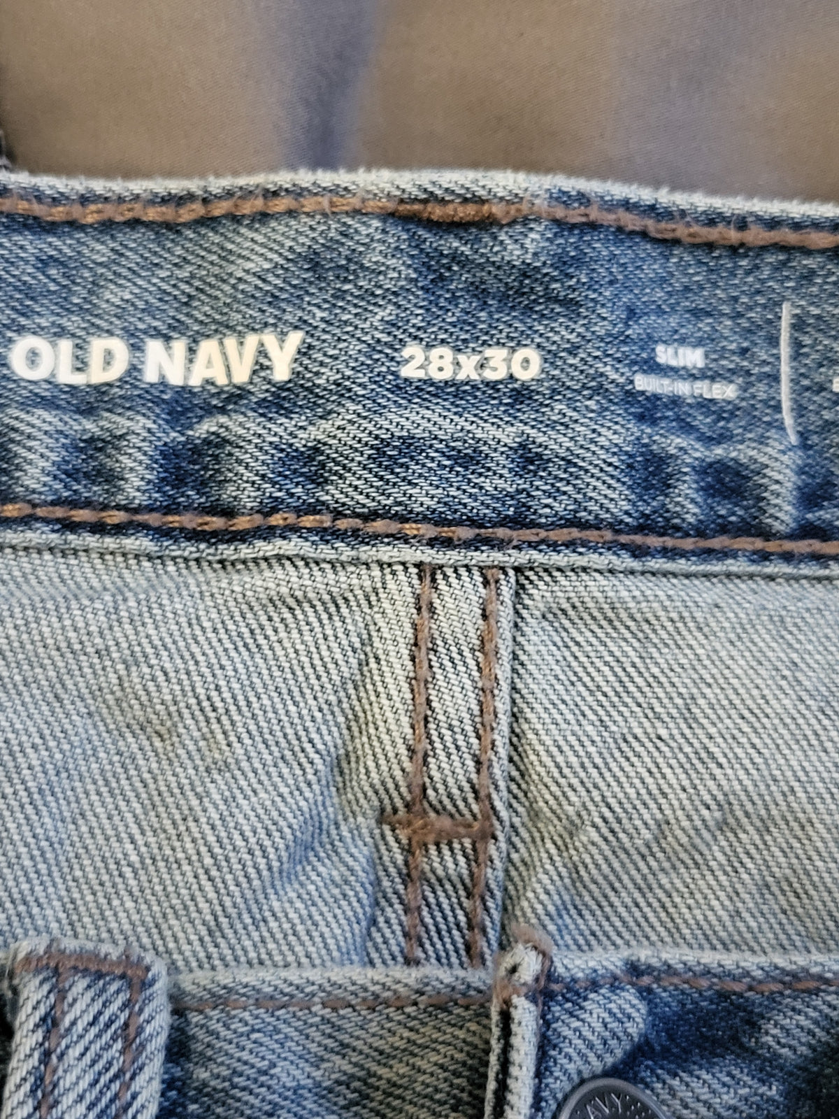 Old Navy Men's Slim Built-In Flex Jeans  - Size 28x30