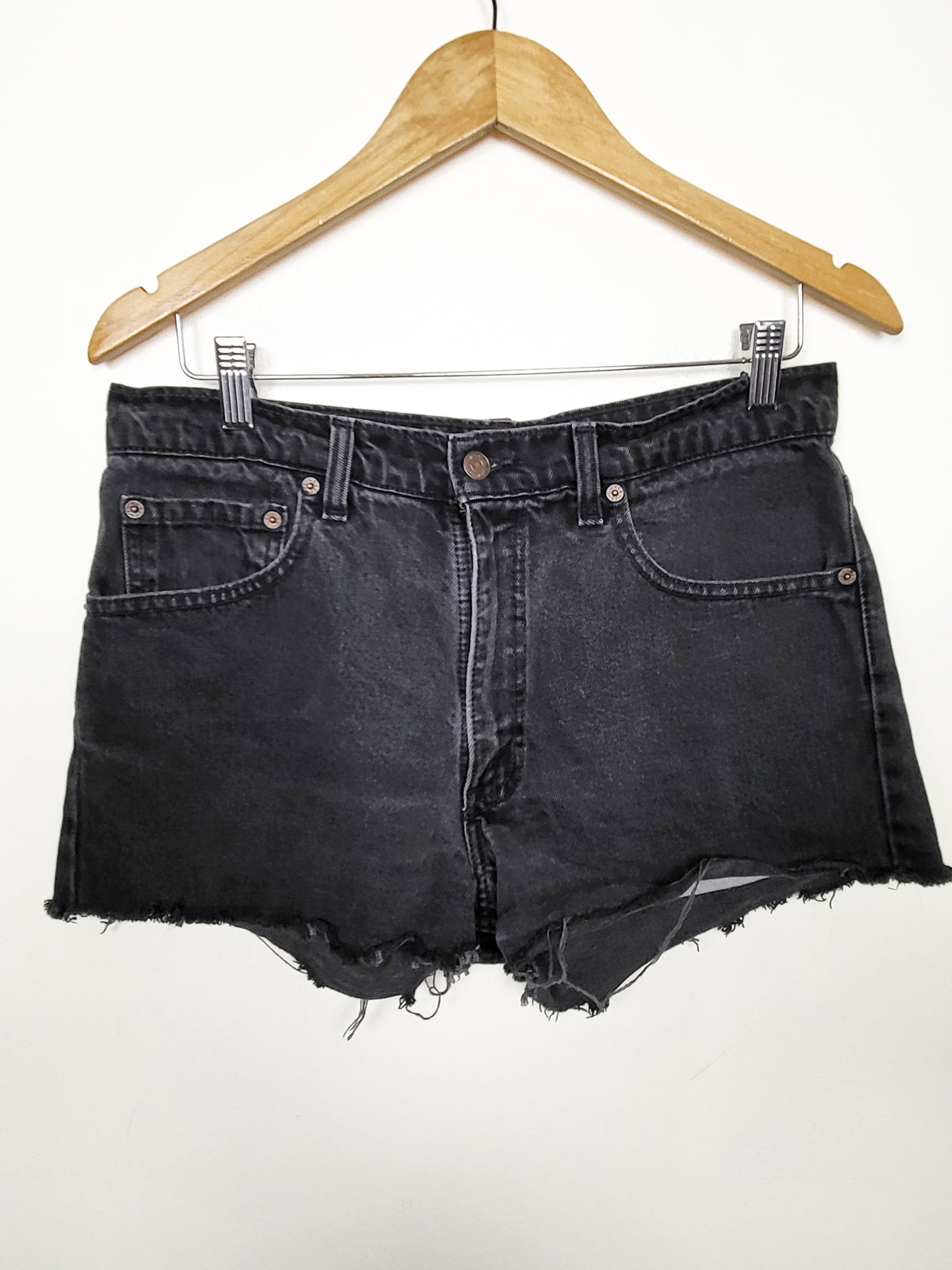 Levi's 501 Original High-Rise Cut-Off Denim Shorts - Size 31