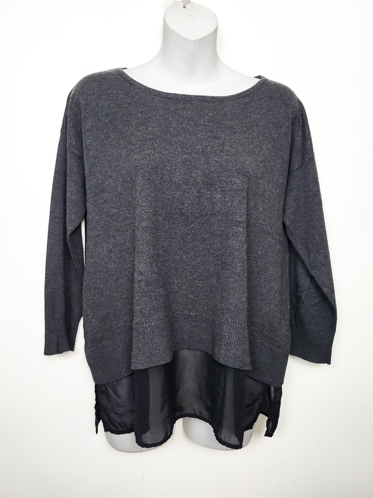 Cable & Gauge Layered Chiffon-Hem Knit Pullover Sweater - Size Small