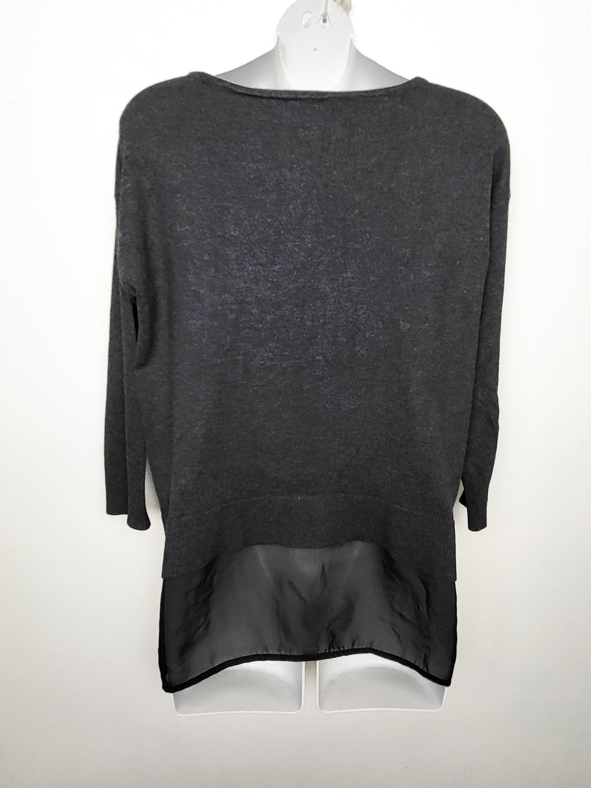 Cable & Gauge Layered Chiffon-Hem Knit Pullover Sweater - Size Small