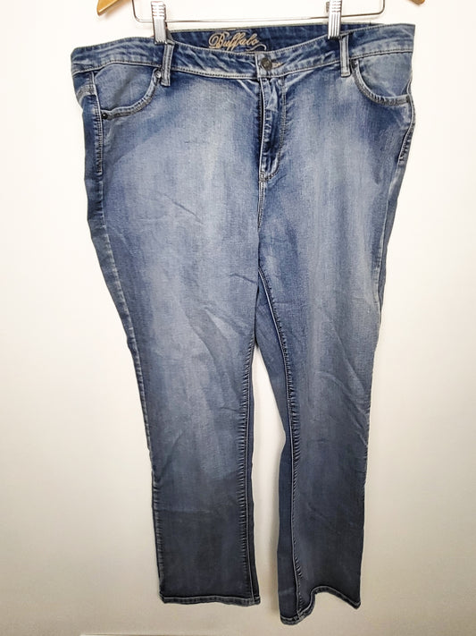 NEW - Buffalo David Bitton Women's Mid-Rise Straight-Leg Jeans - Size 16x30
