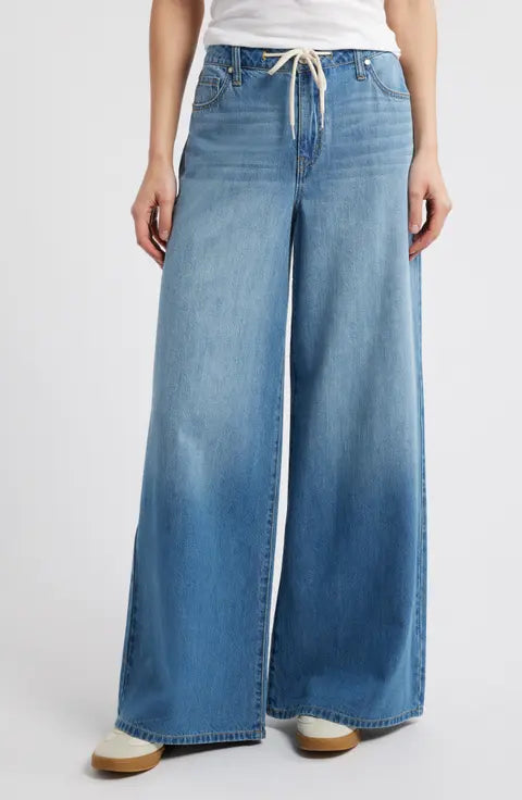 LIRE1 - 1822 Denim Drawstring High Waist Wide Leg Jeans. Size 8