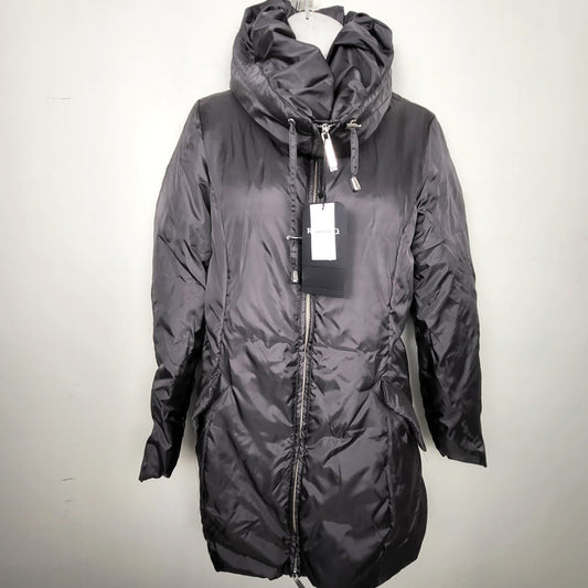 AMHU11 - NEW - RW and Co grey shimmery down jacket. Size small 🍁