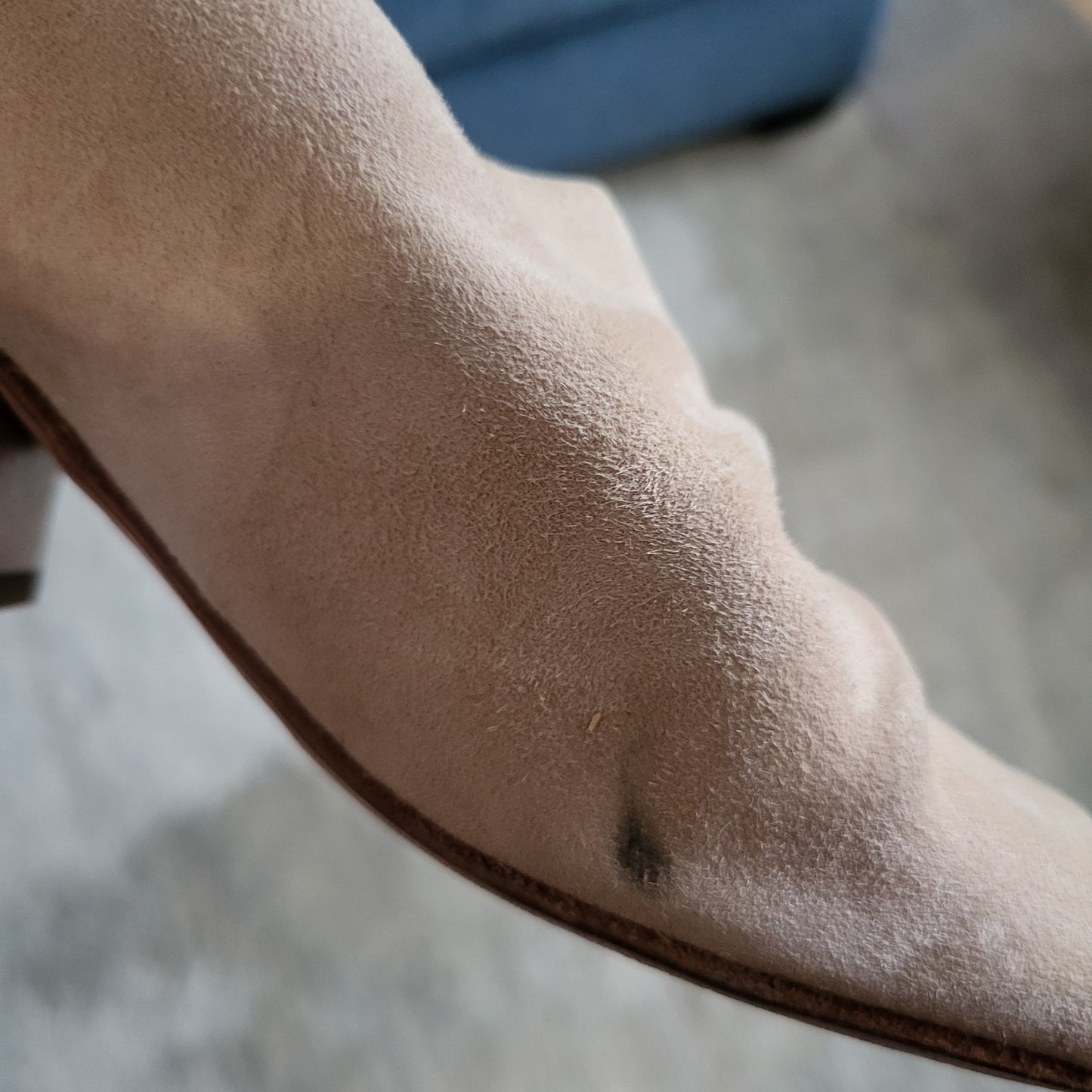 Coclico Oahu Suede Low-heel Mule Sandals. Size 39.5 (US size 8.5 - 9)