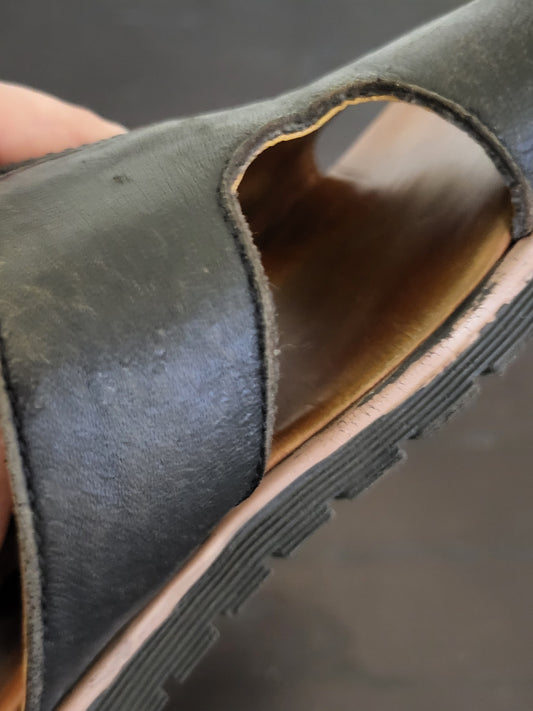Maddison black and brown leather slide sandals | Size 9