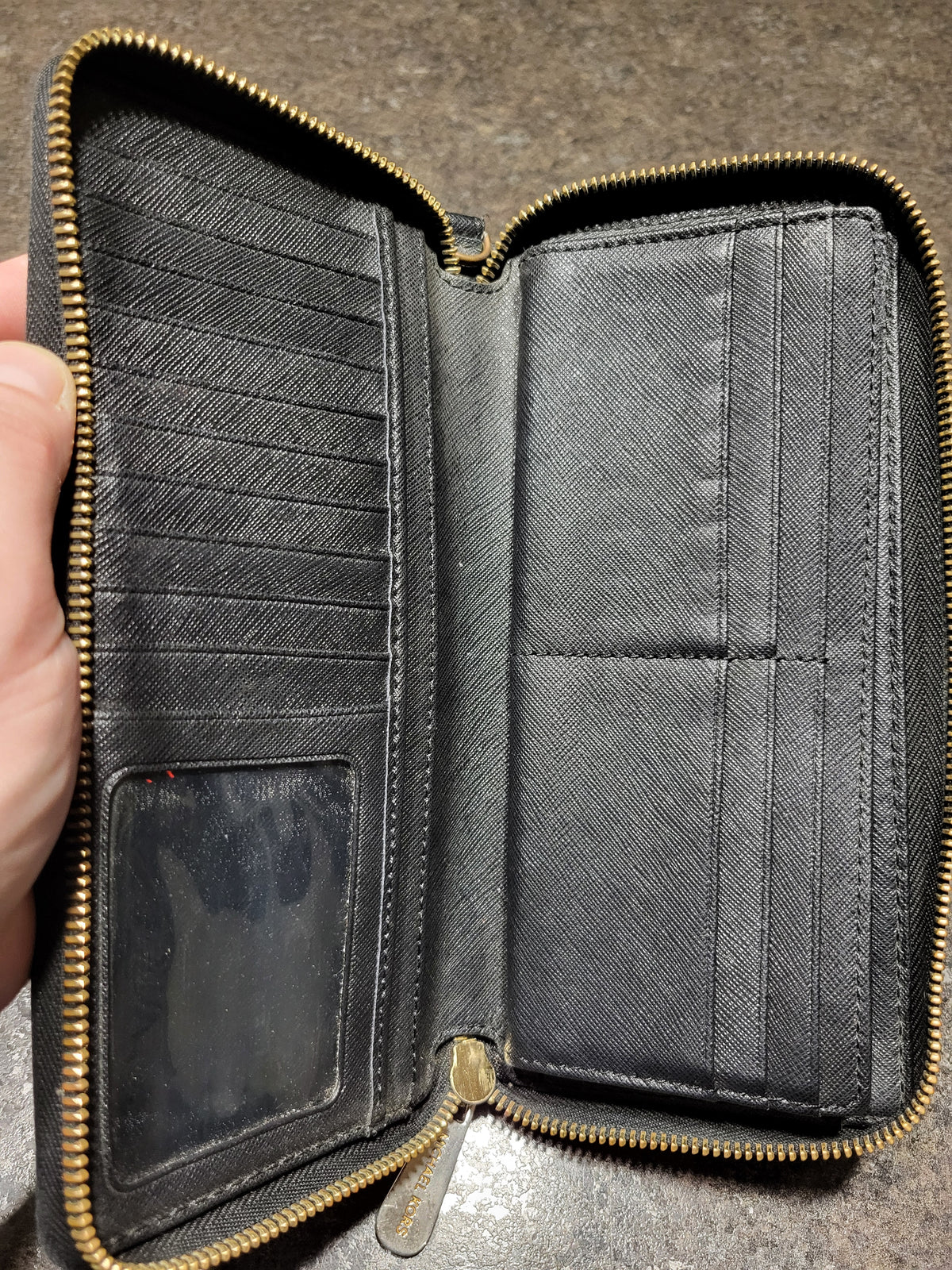 Michael Kors Jet Set Travel Saffiano Leather Continental Wallet