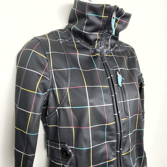 AMHU11 - Burton black checked Dry-Ride jacket. Sizes like a small
