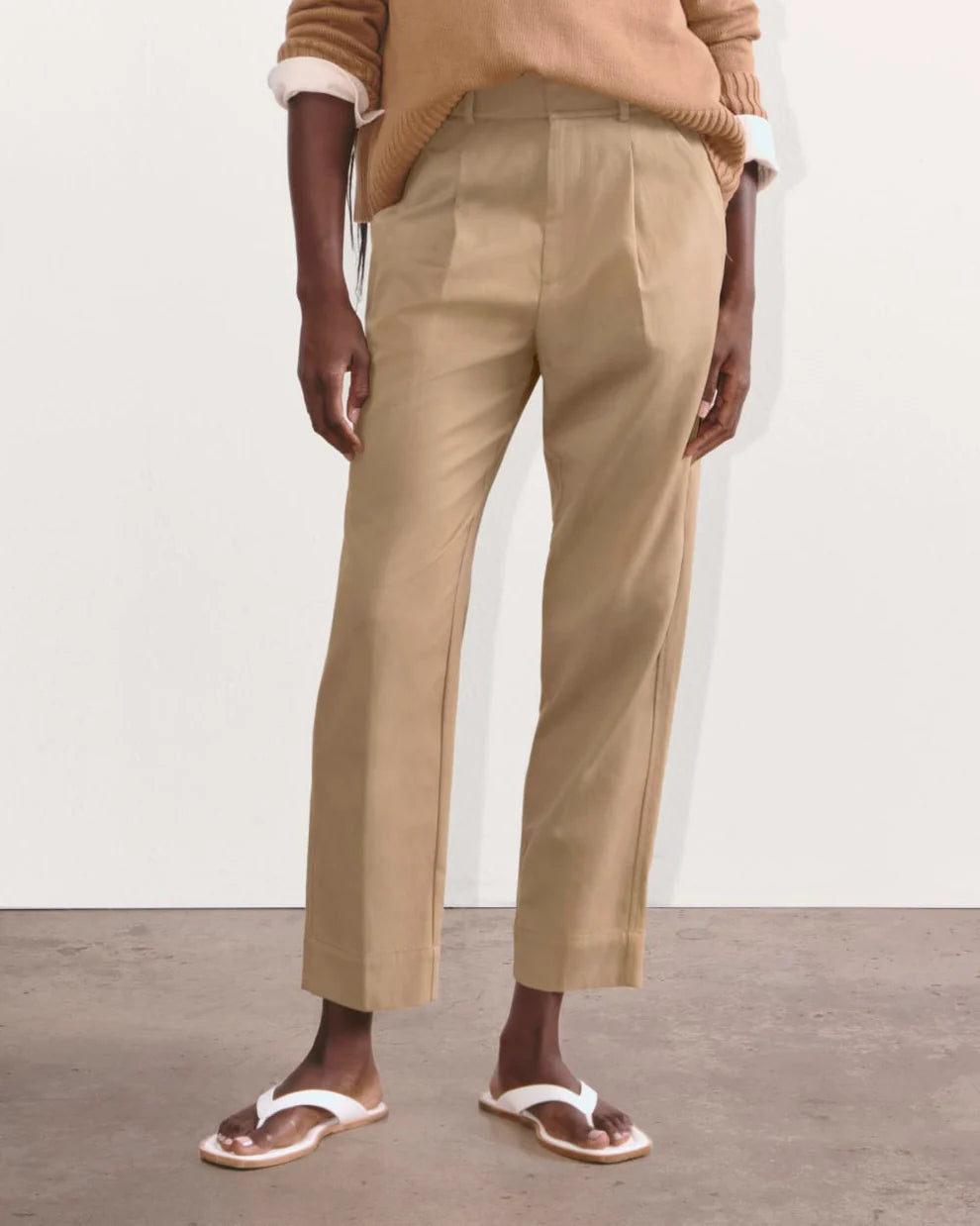 Everlane tan The Draper Tapered Pant in "Buttersmooth" farbic | Size 16