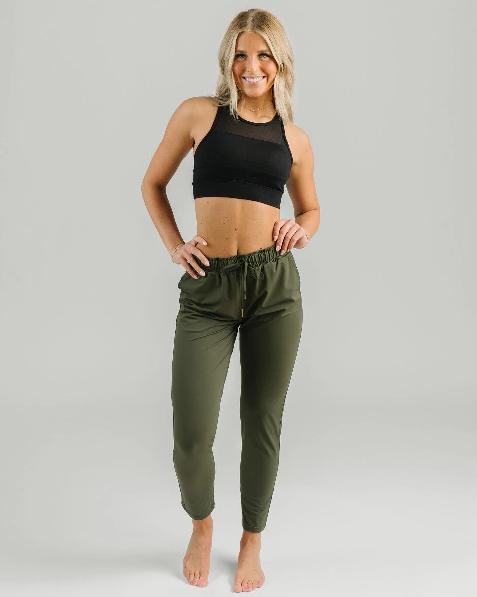 Zyia Women's Active Everywhere Pants in Olive Green - size MEDIUM